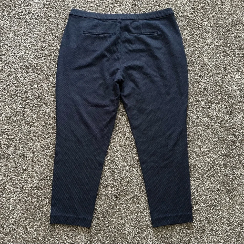 Liverpool women’s 16 navy dot pull on tapered ankle cropped pants stretch casual
